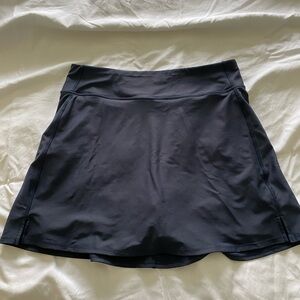 Old Navy Active Extra High-Rise Powersoft Skort in Navy